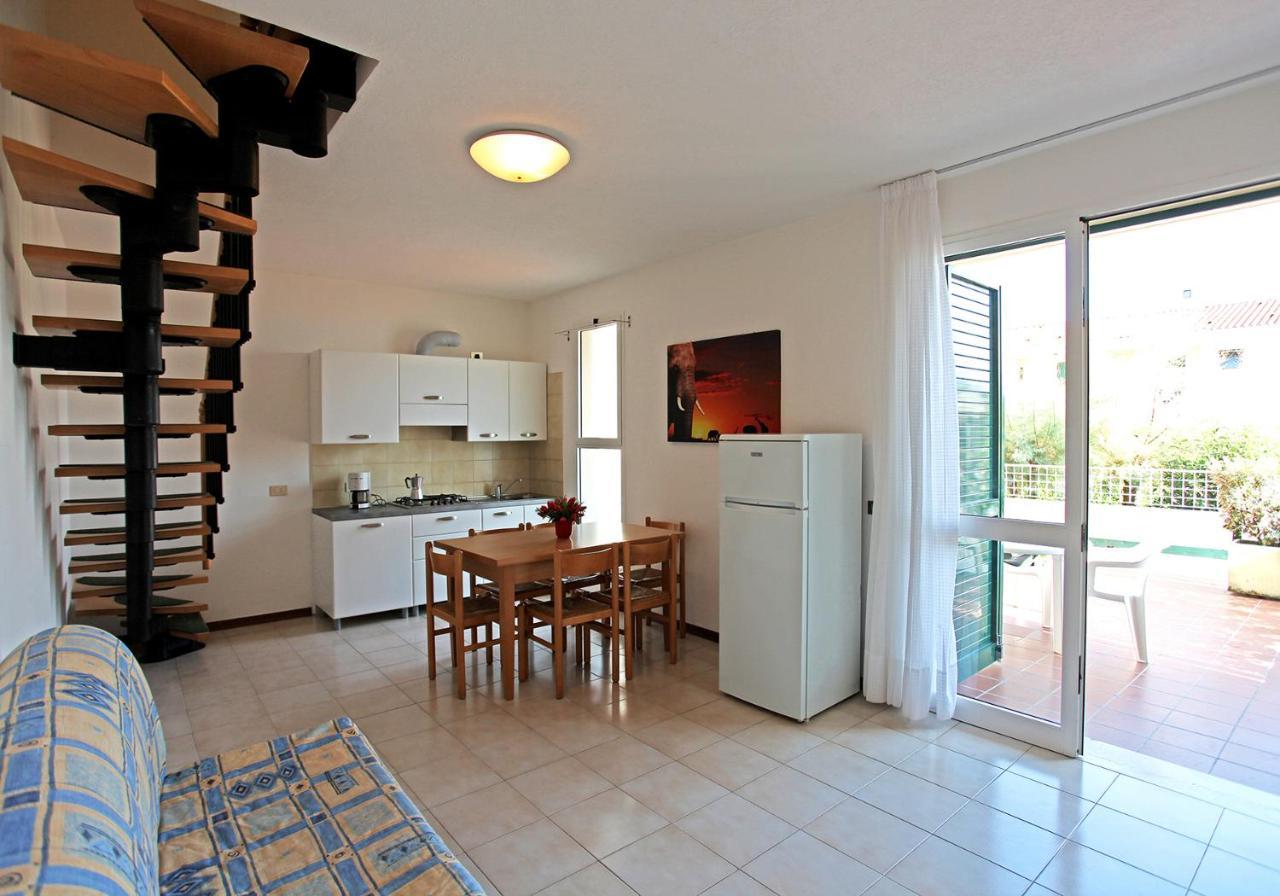 Apartament With Swimming Pool Leilighet Caorle Eksteriør bilde
