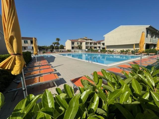 Apartament With Swimming Pool Leilighet Caorle Eksteriør bilde