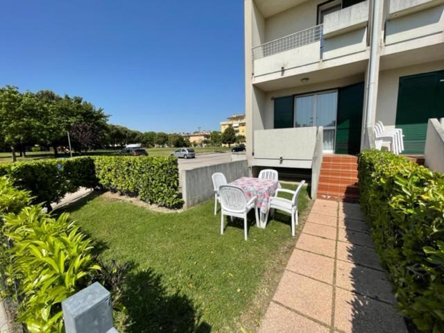 Apartament With Swimming Pool Leilighet Caorle Eksteriør bilde