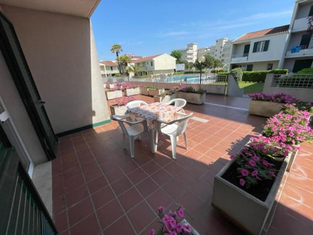Apartament With Swimming Pool Leilighet Caorle Eksteriør bilde