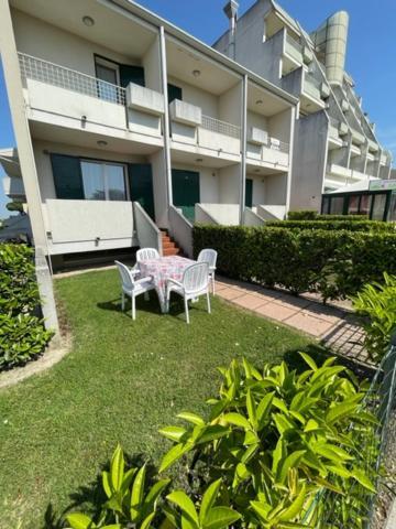 Apartament With Swimming Pool Leilighet Caorle Eksteriør bilde